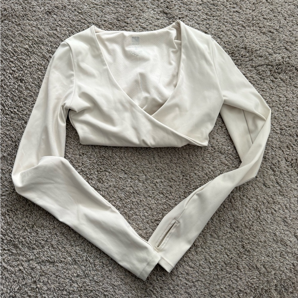 CSB Fade Sierra Long Sleeve Crop / Vanilla / Size Small